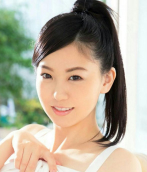 미타카 레이나 (Reina Mitaka . 三鷹レイナ) 1