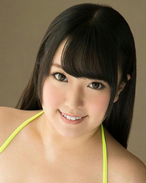 모치다 유카리 (Yukari Mochida . 持田ゆかり) 1